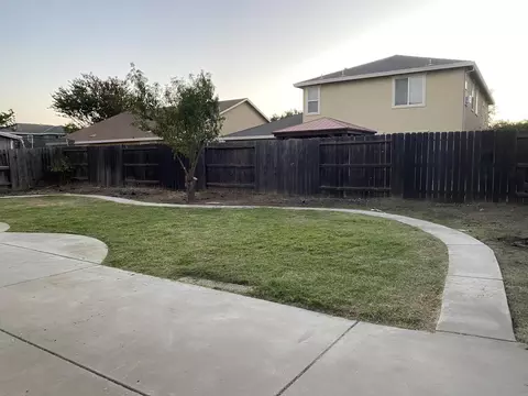 Exterior - Durer Dr, Patterson, CA 95363 photo 3 of 4