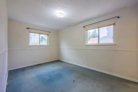 Bedroom - 301 Beach St, Moss Beach, CA 94038 photo 5 of 6