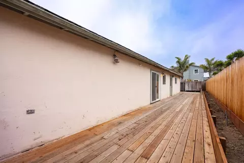 Exterior - 301 Beach St, Moss Beach, CA 94038 photo 5 of 7