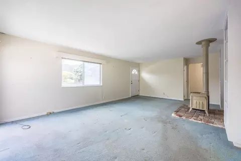 Living - 301 Beach St, Moss Beach, CA 94038 photo 3 of 3