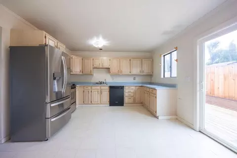 Kitchen - 301 Beach St, Moss Beach, CA 94038 photo 2 of 3