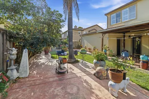 Exterior - 1204 Palermo Dr, Salinas, CA 93905 photo 2 of 4