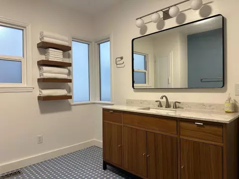 Bath - 307 Monroe St, Monterey, CA 93940 photo 1 of 4