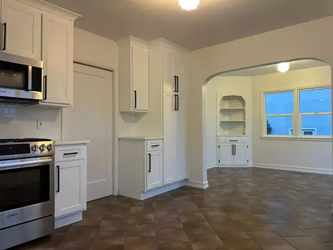 Kitchen - 307 Monroe St, Monterey, CA 93940 photo 2 of 2