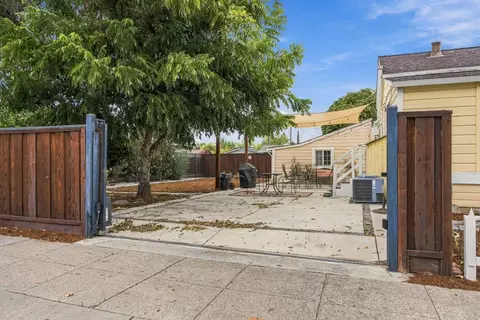 Exterior - 307 E 6th St, Gilroy, CA 95020 photo 10 of 12