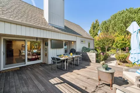 363 Dahlia Dr, Sonoma, CA 95476