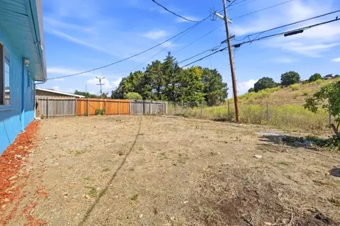 Exterior - 1582 Magazine St, Vallejo, CA 94591 photo 6 of 8