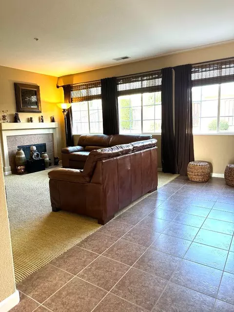 Living - 1221 Modena St, Salinas, CA 93905 photo 2 of 3