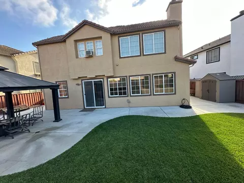 Exterior - 1221 Modena St, Salinas, CA 93905 photo 12 of 21