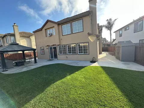 Exterior - 1221 Modena St, Salinas, CA 93905 photo 14 of 21
