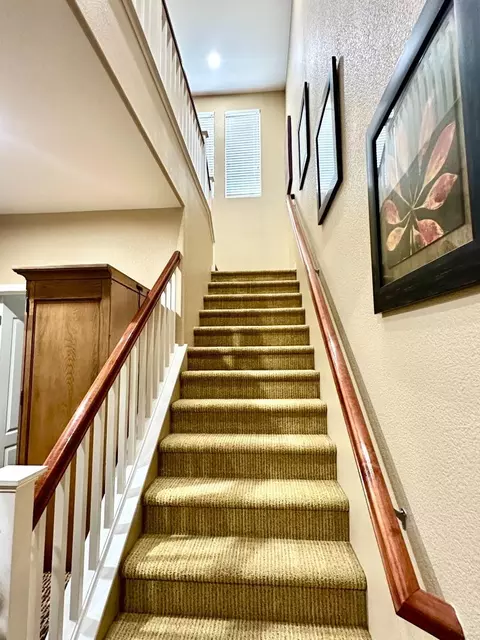 Entry Way - 1221 Modena St, Salinas, CA 93905 photo 9 of 16