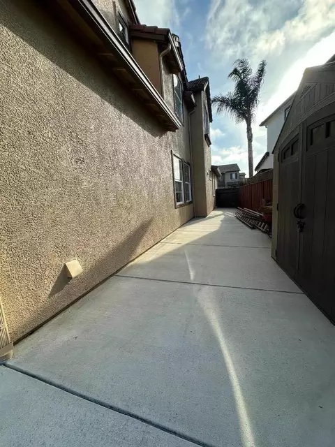 Exterior - 1221 Modena St, Salinas, CA 93905 photo 15 of 21