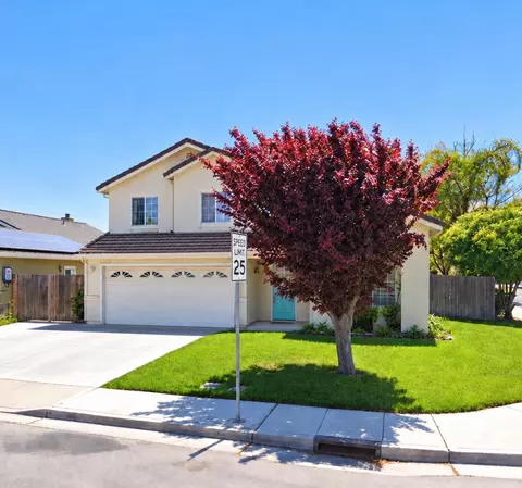 701 Ruger Ct, Hollister, CA 95023