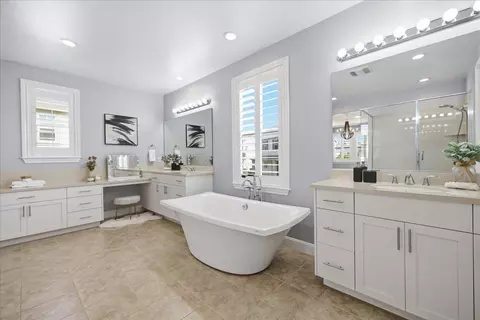 Bath - 4437 Sunset View Dr, Dublin, CA 94568 photo 3 of 6