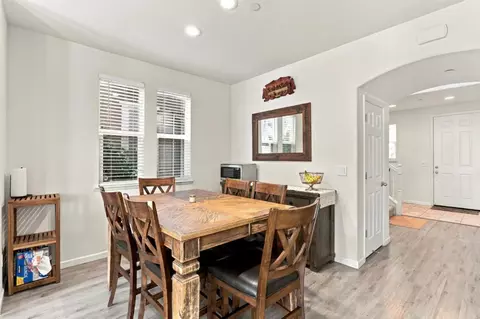 Dining - 5357 Gramercy Cir, Fairfield, CA 94533 photo 2 of 2