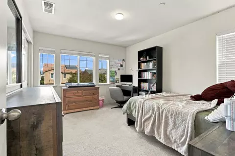 Bedroom - 5357 Gramercy Cir, Fairfield, CA 94533 photo 1 of 5