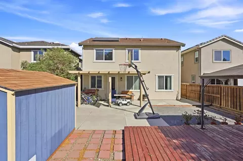 Exterior - 5357 Gramercy Cir, Fairfield, CA 94533 photo 4 of 5