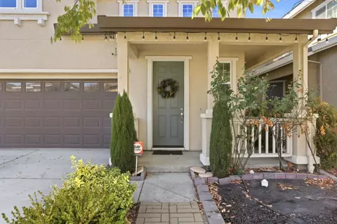 Exterior - 5357 Gramercy Cir, Fairfield, CA 94533 photo 3 of 5