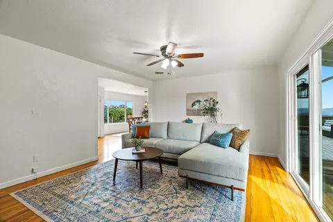 Living - 28 Vista Dr, Salinas, CA 93907 photo 3 of 3