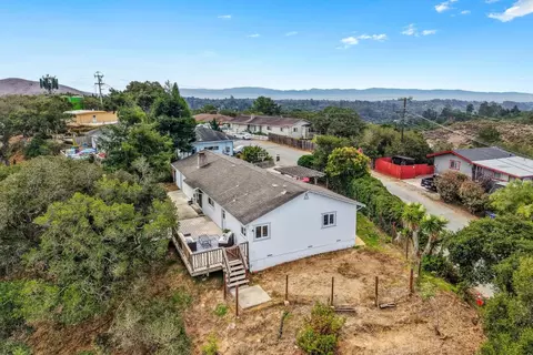 View/Area - 28 Vista Dr, Salinas, CA 93907 photo 2 of 12