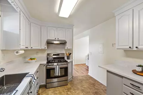 Kitchen - 28 Vista Dr, Salinas, CA 93907 photo 2 of 2