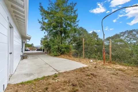 Exterior - 28 Vista Dr, Salinas, CA 93907 photo 10 of 12