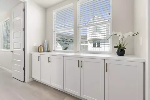 Entry Way - 6385 Paysar Ln, Gilroy, CA 95020 photo 5 of 6