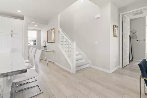Entry Way - 6385 Paysar Ln, Gilroy, CA 95020 photo 4 of 6