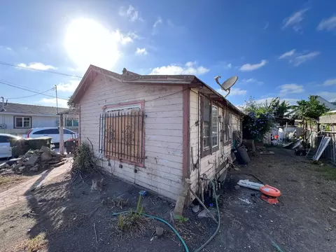 105 Orchard Ave, Salinas, CA 93905 photo 2