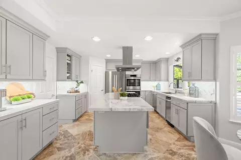 Kitchen - 693 Waltham St, Mountain View, CA 94040 photo 2 of 4