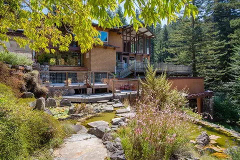 10170 Pescadero Creek Rd, Loma Mar, CA 94021