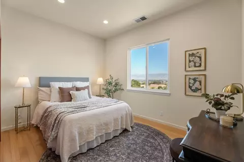 Bedroom - 1991 Lavender Way, Gilroy, CA 95020 photo 5 of 6