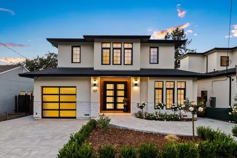 137 Oakview Dr, San Carlos, CA 94070