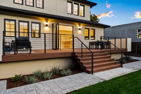 137 Oakview Dr, San Carlos, CA 94070