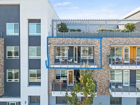 382 Llano De Los Robles Ave 7, San Jose, CA 95136