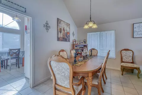 Dining - 796 Riverton Way, Salinas, CA 93906 photo 1 of 2