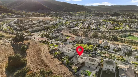 View/Area - 7050 Vintner Ct, Gilroy, CA 95020 photo 5 of 7