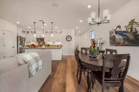 Dining - 7050 Vintner Ct, Gilroy, CA 95020 photo 3 of 3