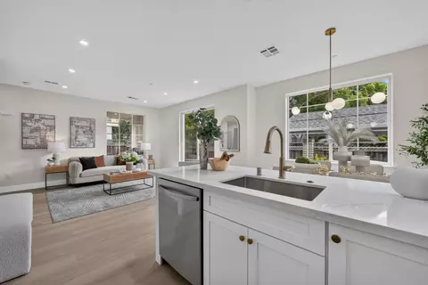 Kitchen - 1911 Vida Ct, Mountain View, CA 94043 photo 2 of 4