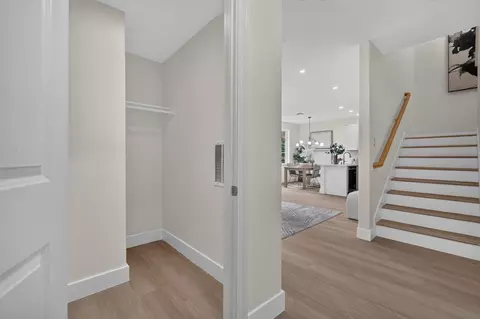 Entry Way - 1911 Vida Ct, Mountain View, CA 94043 photo 2 of 3