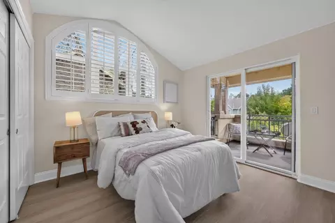 Bedroom - 1911 Vida Ct, Mountain View, CA 94043 photo 3 of 7