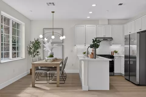 Dining - 1911 Vida Ct, Mountain View, CA 94043 photo 3 of 3