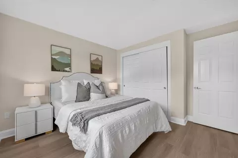 Bedroom - 1911 Vida Ct, Mountain View, CA 94043 photo 6 of 7