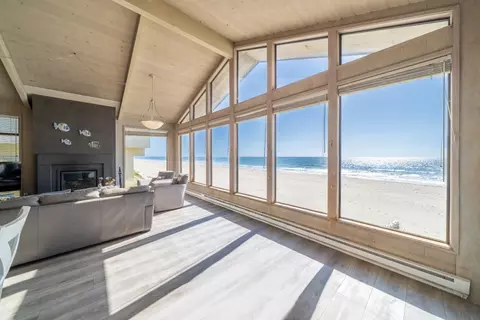 Living - 98 Cormorant Way, Watsonville, CA 95076 photo 1 of 5