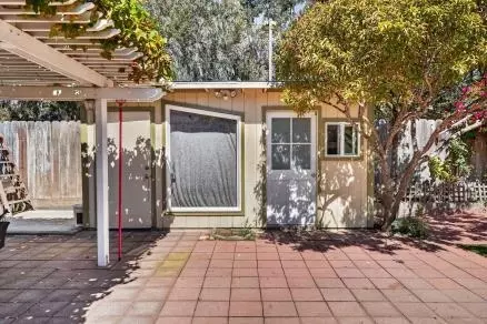 Exterior - 2 Perez Cir, Salinas, CA 93906 photo 9 of 10