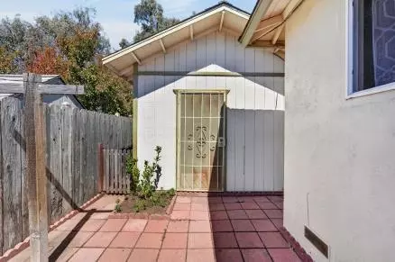 Exterior - 2 Perez Cir, Salinas, CA 93906 photo 7 of 10