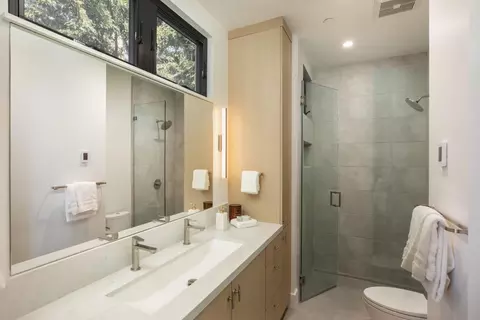 Bath - 16 Fourth St, Los Altos, CA 94022 photo 3 of 3
