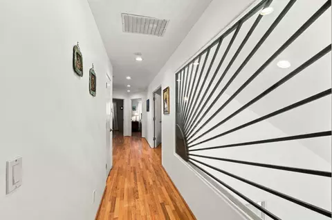 Entry Way - 1860 Cisco Ln, Santa Cruz, CA 95062 photo 3 of 3