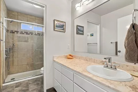 Bath - 1860 Cisco Ln, Santa Cruz, CA 95062 photo 1 of 5