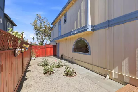 Exterior - 1860 Cisco Ln, Santa Cruz, CA 95062 photo 15 of 16